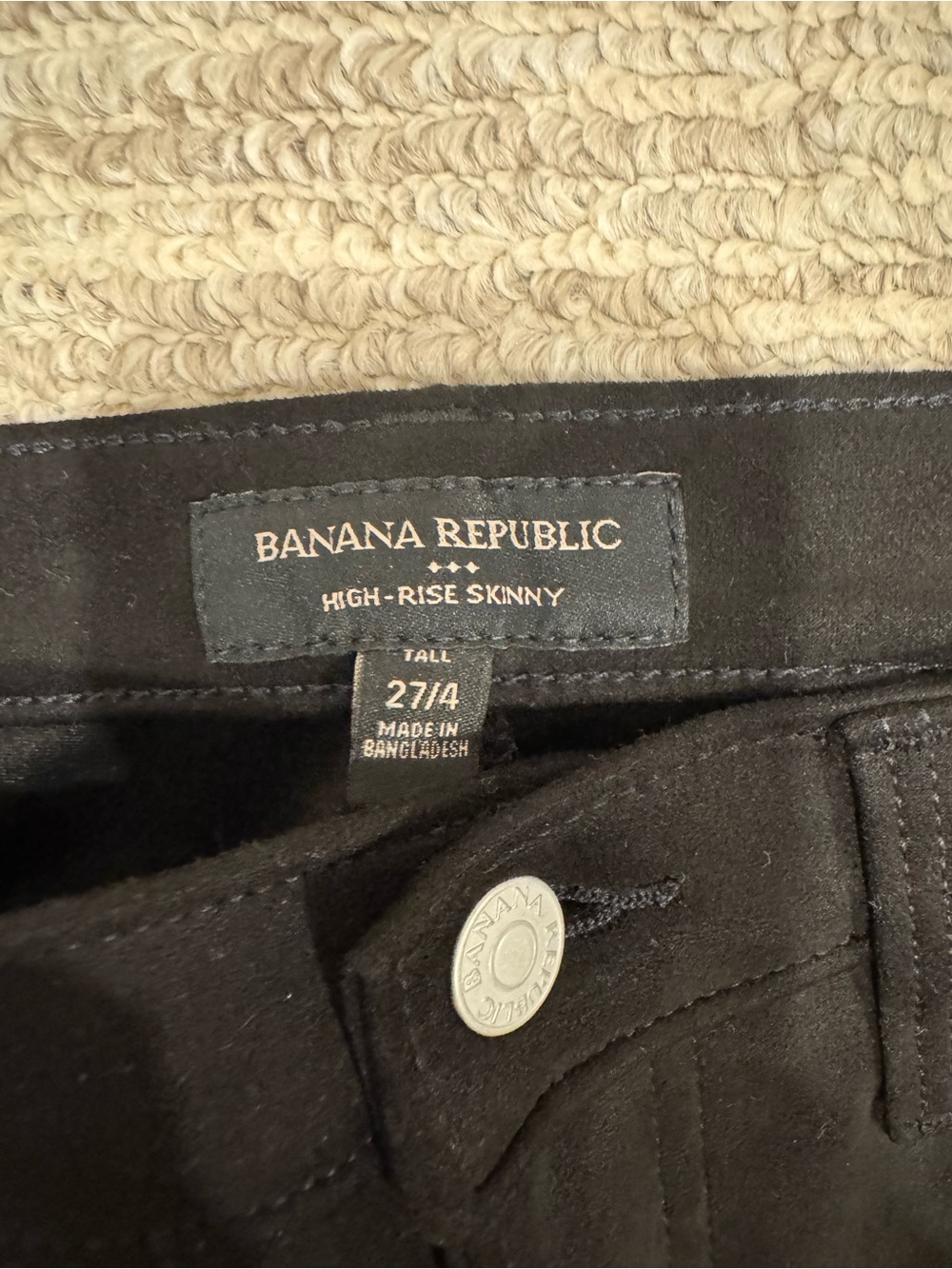 Banana Republic High-Rise Skinny Pants in Black - Picture 4 of 5